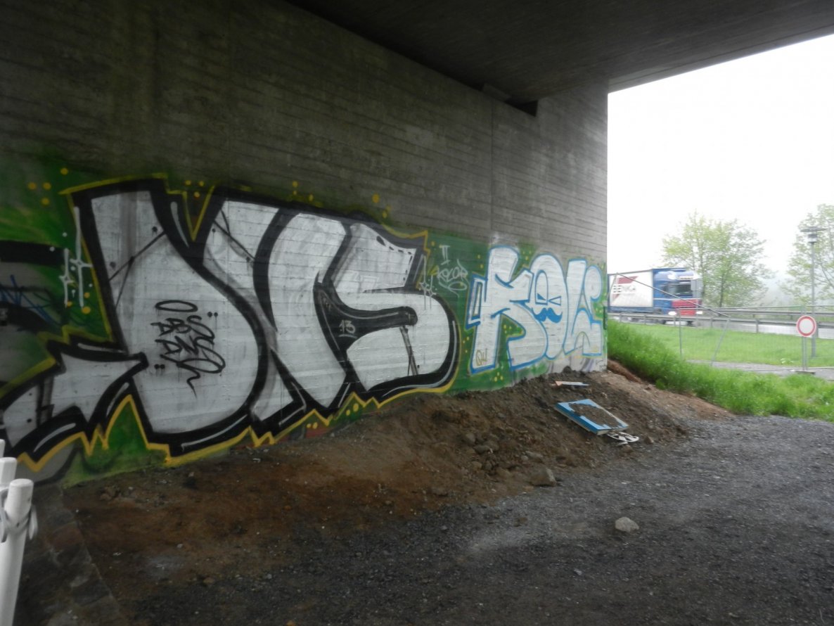 Graffiti Wall in Landkreis Kulmbach - Photo by dripslover - dns, kol, dbs (2013)