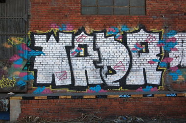 Graffiti Bombing in Leipzig - Photo by dripslover - wadr