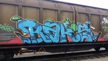 Graffiti Train - Photo by dripslover