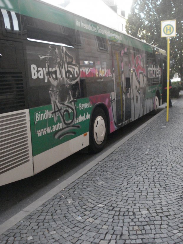 Graffiti Artwork - Photo by dripslover - gmb, asf