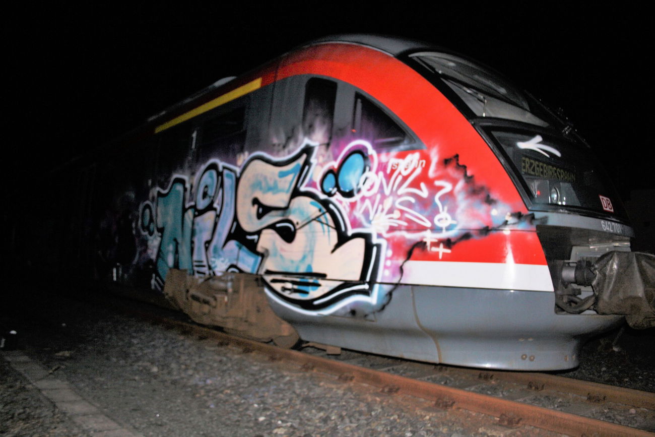 Graffiti Train in Chemnitz - Photo by dripslover - nils, onil, hms (2017)