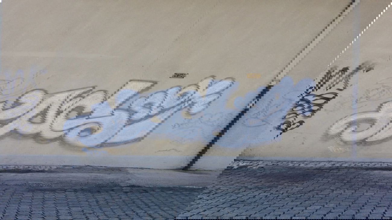 Graffiti Wall in Bayreuth - Photo by dripslover - tas, ndk (1997)