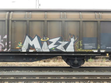 Graffiti Train in Frankfurt - Photo by dripslover - mizzi