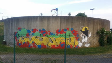 Graffiti Wall in Speichersdorf - Photo by dripslover - Busted