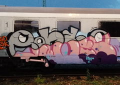 Graffiti Train - Photo by dripslover - behave, inf, fluid