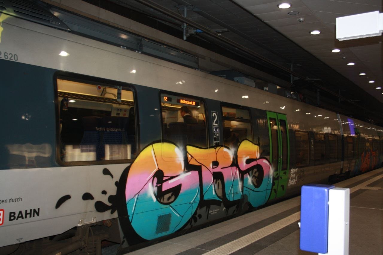 Graffiti Train in Leipzig - Photo by dripslover - grs (2015)