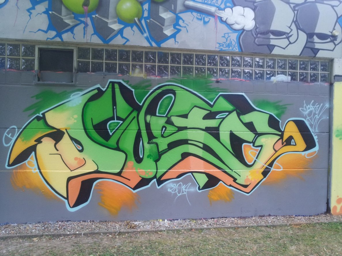 Graffiti Wall in Bayreuth - Photo by dripslover (2014)