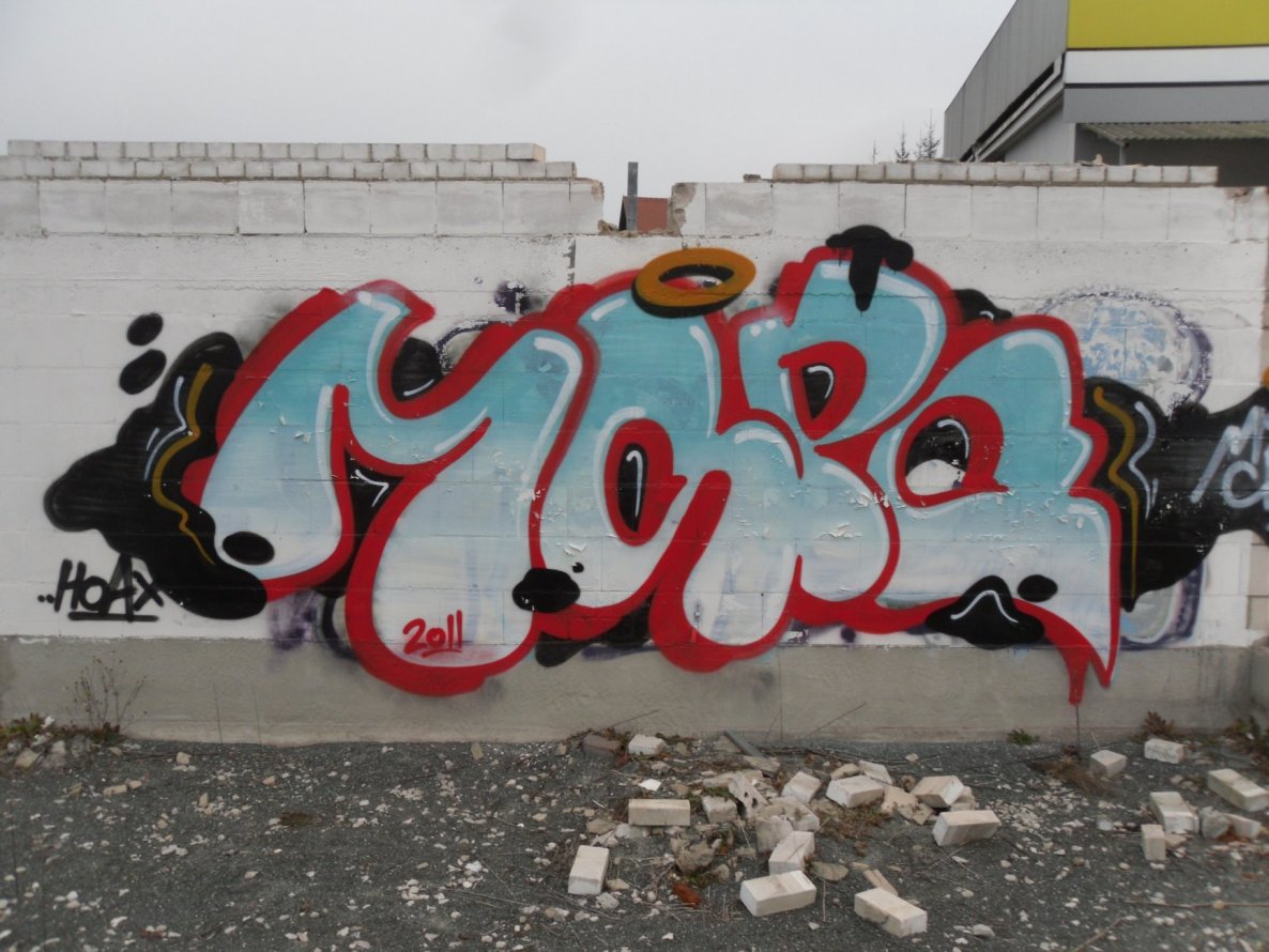 Graffiti Wall in Bayreuth - Photo by dripslover - mspc, chews
