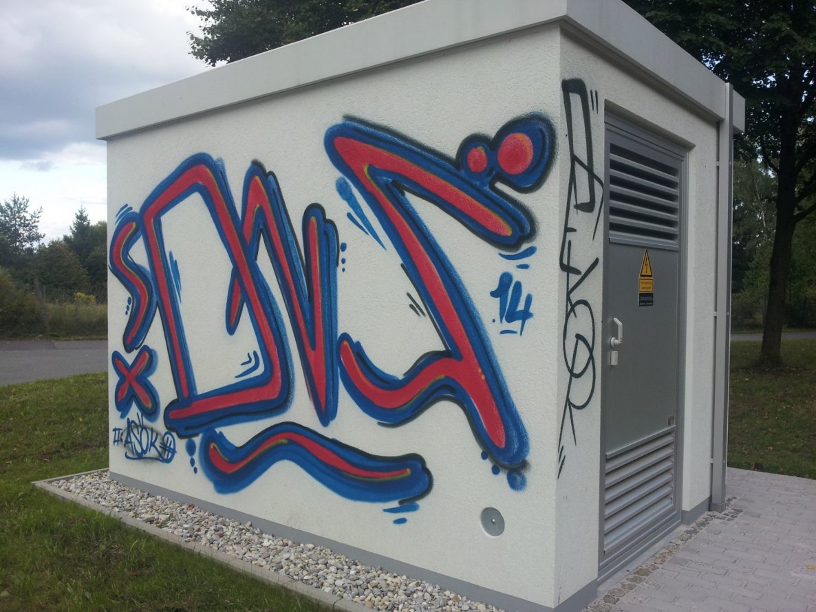 Graffiti Wall in Bayreuth - Photo by dripslover - dekor, asök, eta (2014)