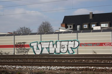 Graffiti Bombing in Nürnberg - Photo by dripslover - utwgp (20xx)