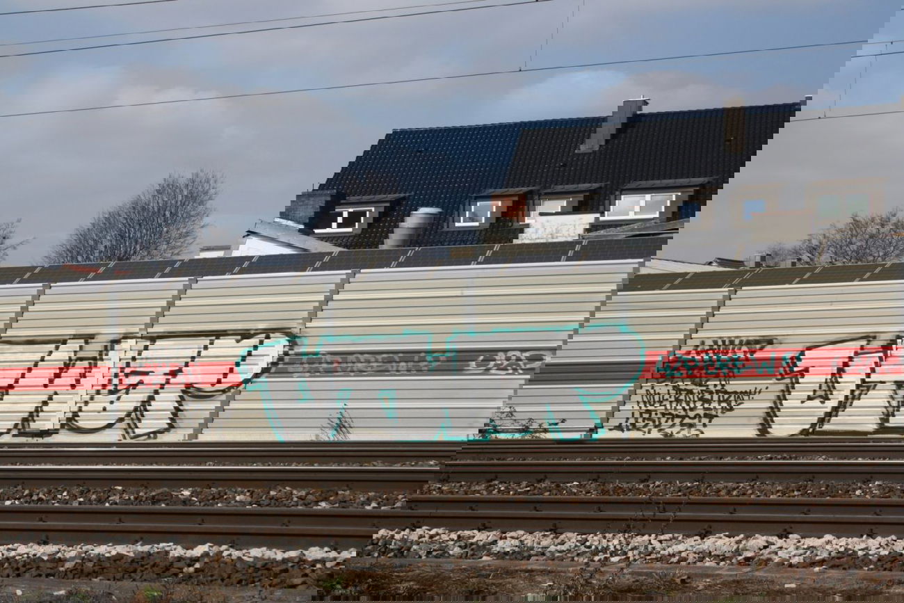 Graffiti Bombing in Nürnberg - Photo by dripslover - utwgp (20xx)
