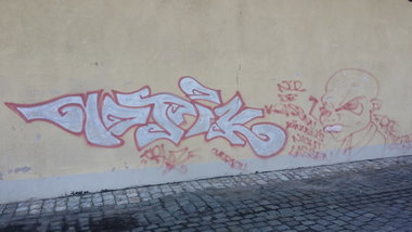 Graffiti Wall in Bayreuth - Photo by dripslover - ndk (1997)