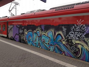 Graffiti Train in Nürnberg - Photo by dripslover - dnsc, dns, nils (2016)