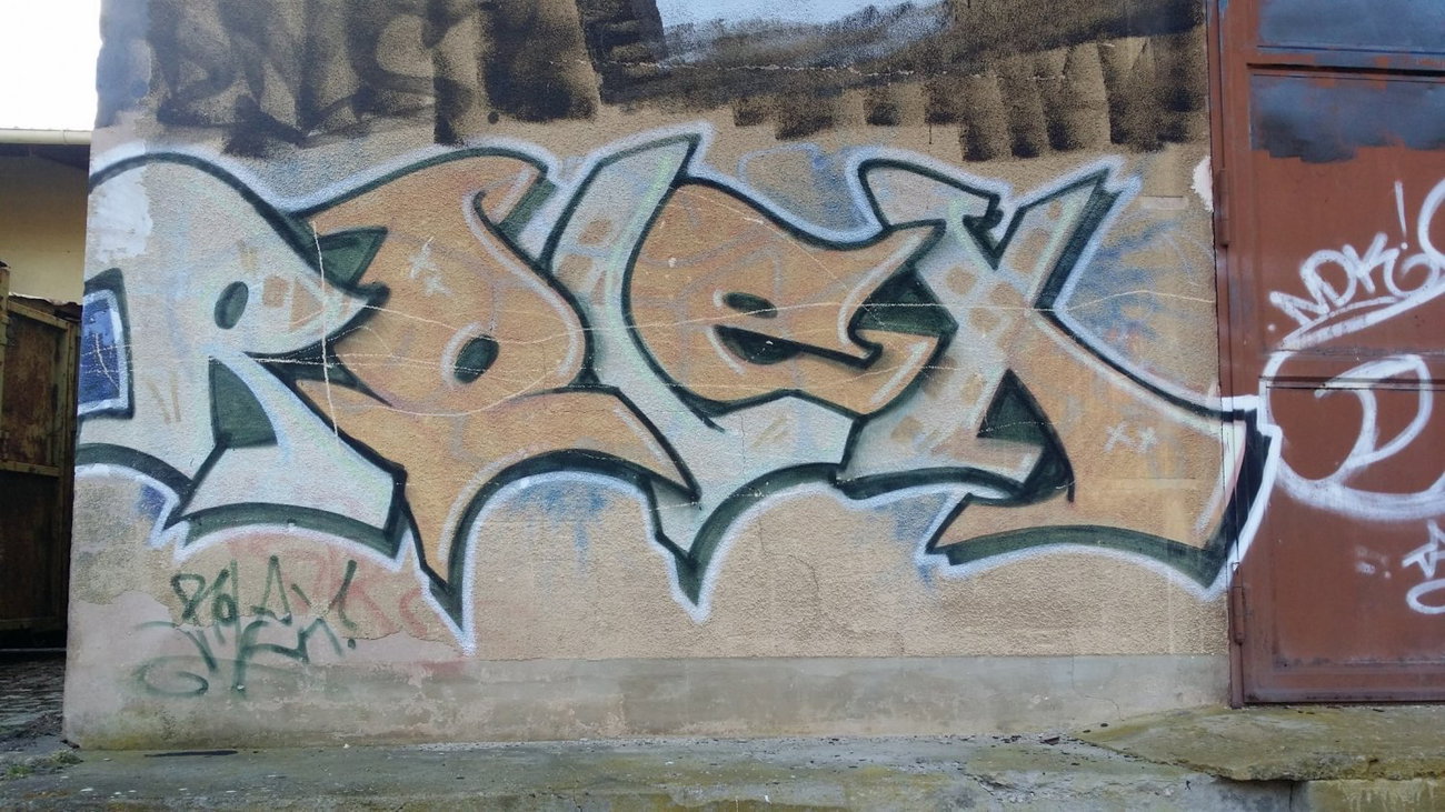 Graffiti Wall in Bayreuth - Photo by dripslover - rolex
