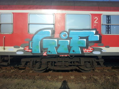 Graffiti Train in Halle - Photo by dripslover - gif (2014)