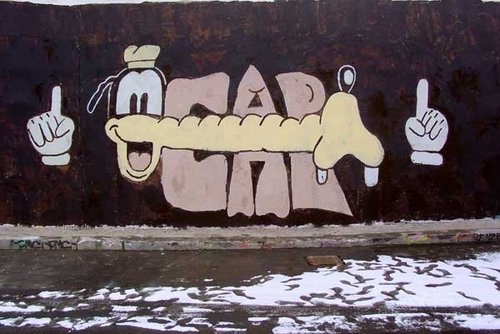 Graffiti Wall - Photo by drkool