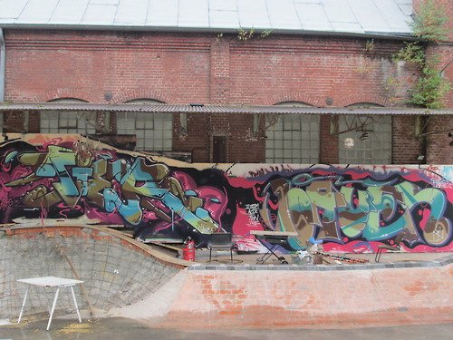 Graffiti Wall - Photo by drkool - tier, bauer, ayc