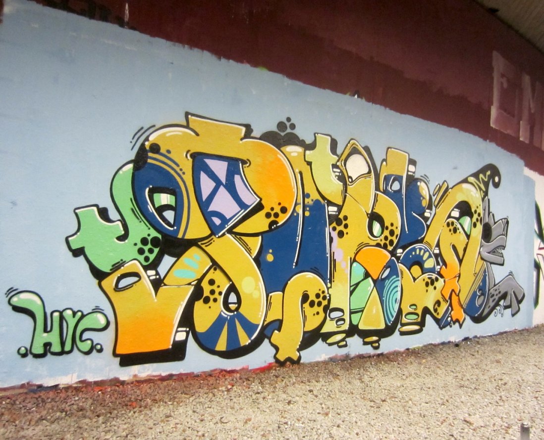 Graffiti Wall - Photo by drkool