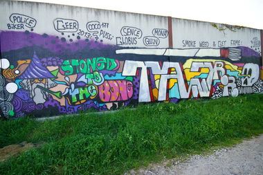 Graffiti Wall - Photo by drkool