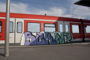 Graffiti Train - Photo by drkool