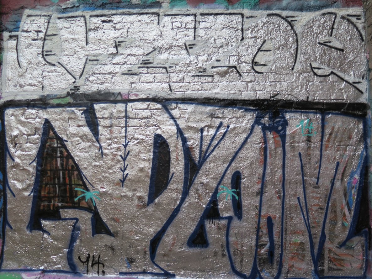 Graffiti Wall - Photo by drkool - zoom, lyp (köln)