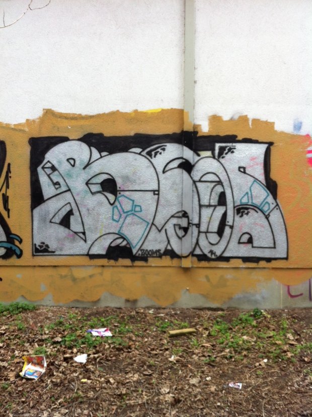 Graffiti Wall - Photo by drkool