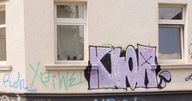 Graffiti Wall - Photo by drkool