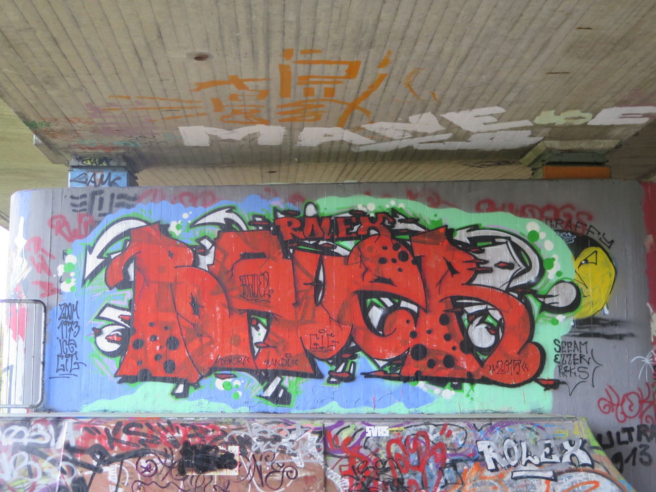 Graffiti Wall - Photo by drkool - bauer