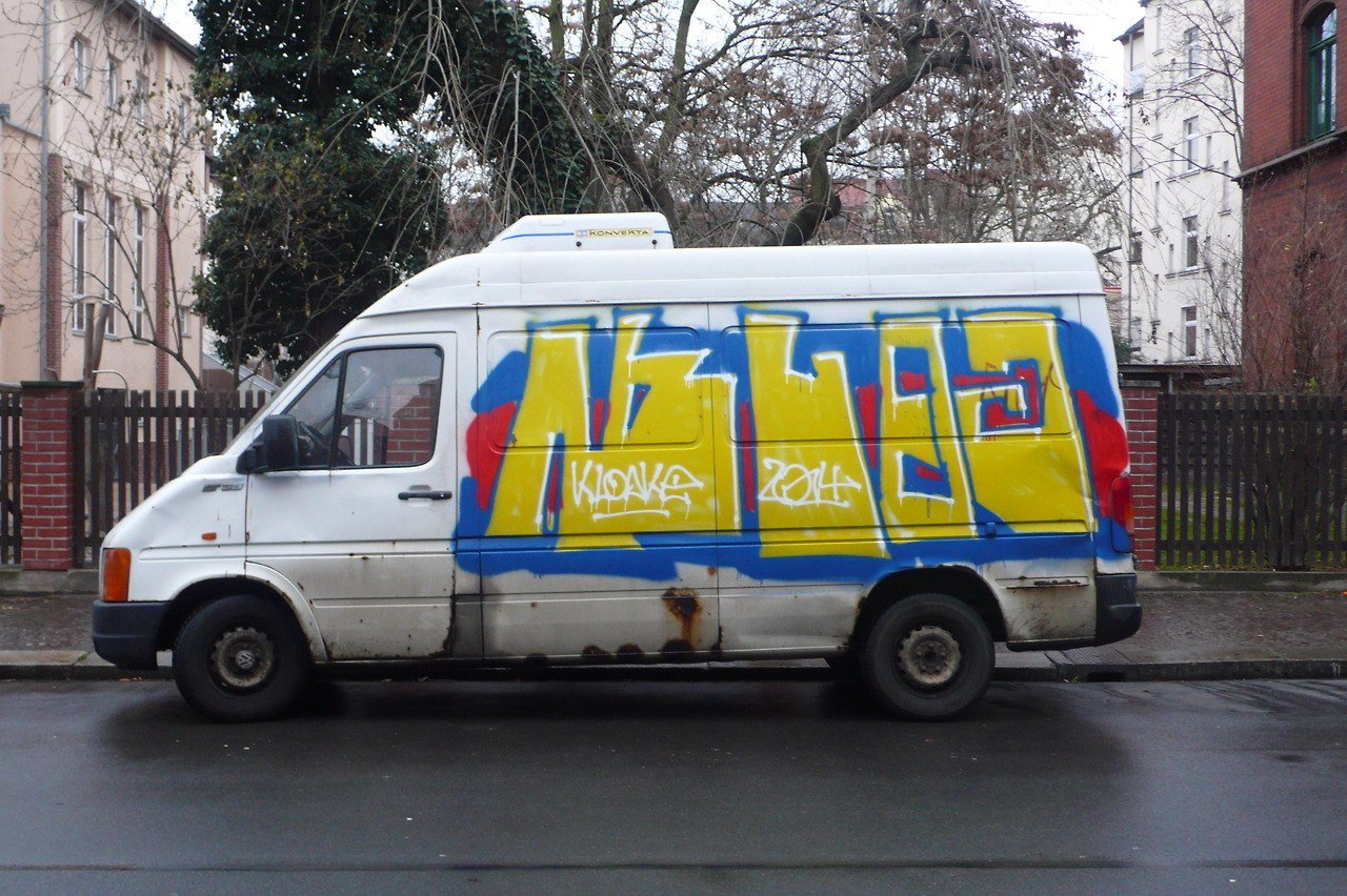 Graffiti Bombing - Photo by drkool