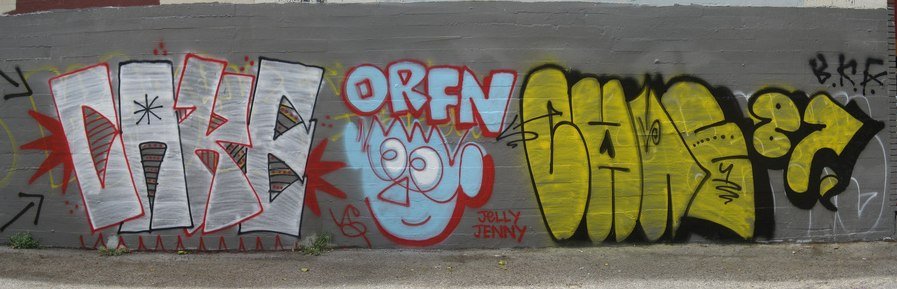 Graffiti Wall - Photo by drkool