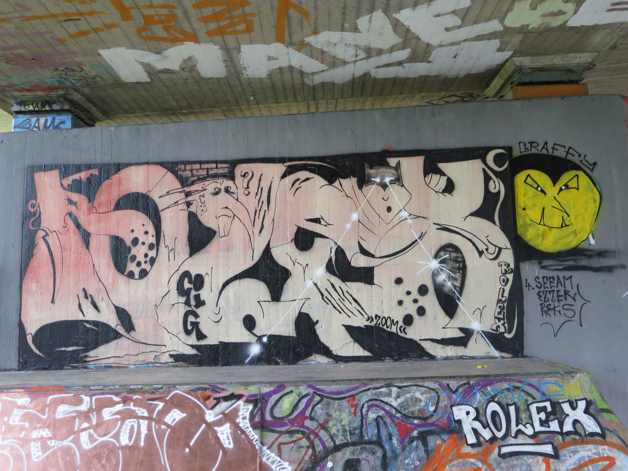 Graffiti Wall - Photo by drkool - gig