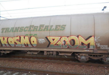 Graffiti Train - Photo by drkool