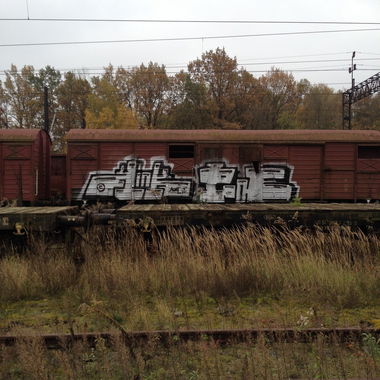 Graffiti Train in Olsztyn - Photo by dsmcrew - olsztyn, kink, pone27 (2013)