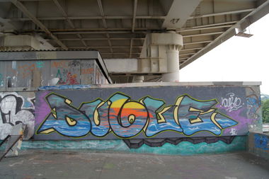 Graffiti Wall - Photo by duble