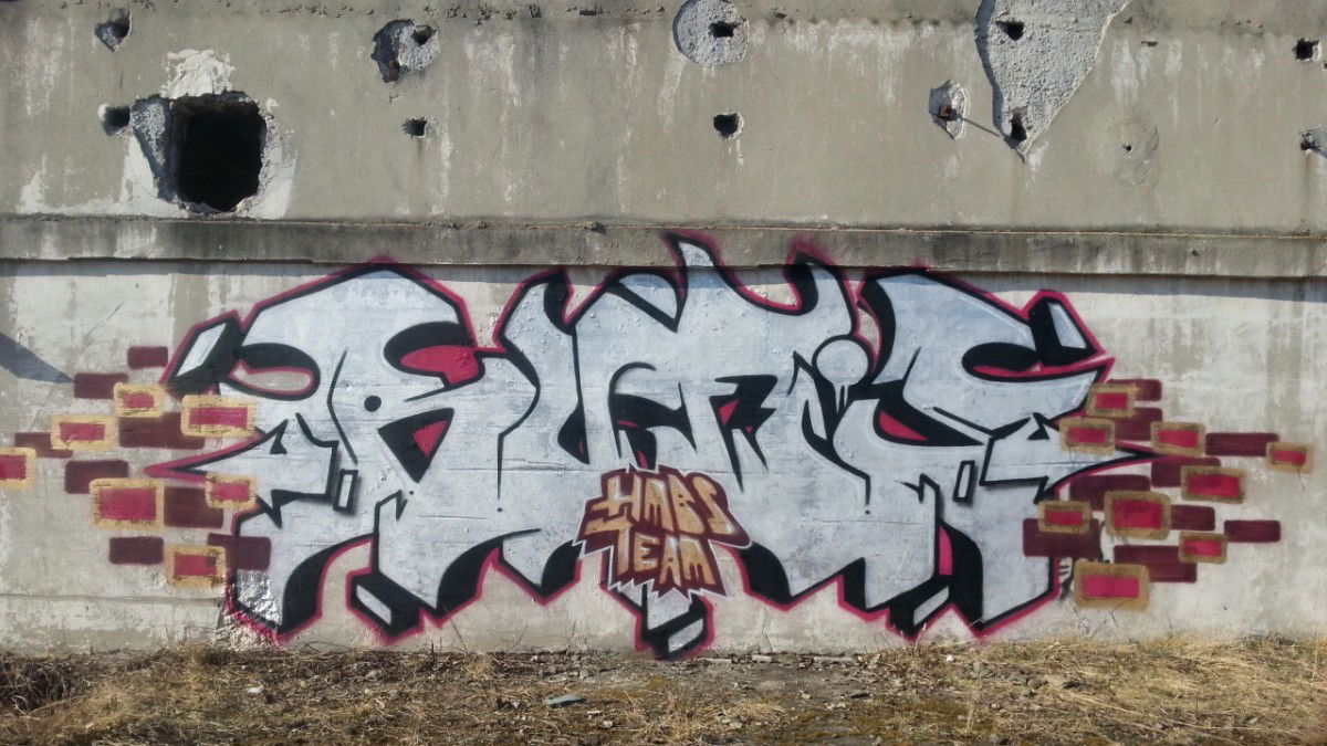 Graffiti Wall in Poland - Photo by dubtroe - furis, rufis, hmbs (2013)