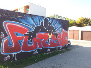 Graffiti Wall in Sroda Slaska - Photo by dubtroe - furis, rufis, hmbs (2012)