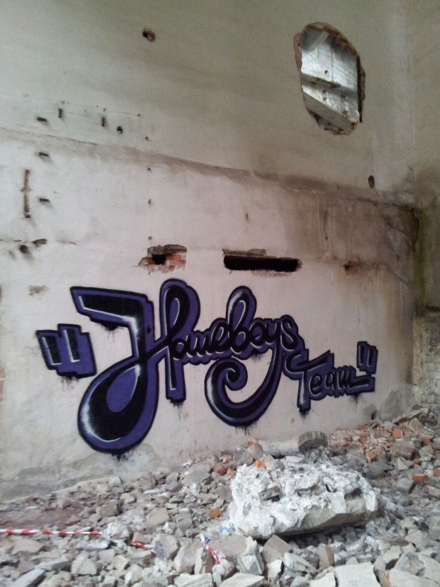 Graffiti Wall in Wroclaw - Photo by dubtroe - furis, rufis, hmbs