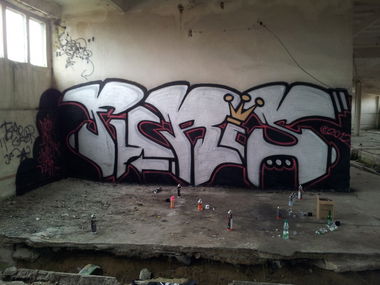 Graffiti Wall in Poland - Photo by dubtroe - furis, rufis, hmbs