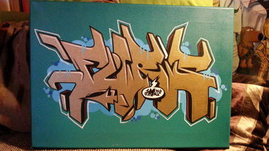 Graffiti Sketch in Sroda Slaska - Photo by dubtroe (2013)