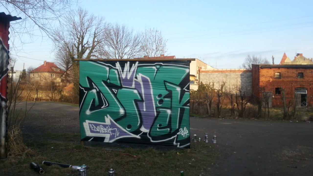 Graffiti Wall in Sroda Slaska - Photo by dubtroe - frs, hmbs, doubek (2014)