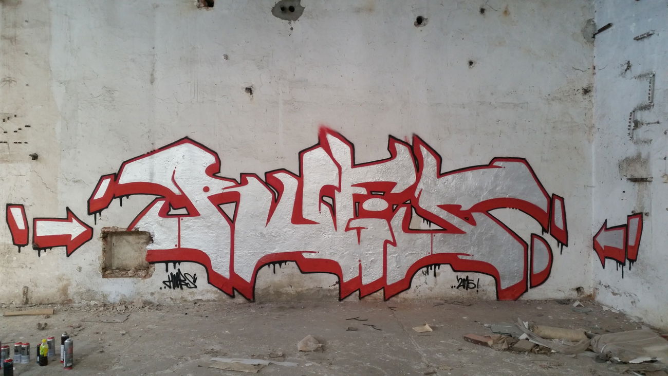 Graffiti Wall - Photo by dubtroe (2015)