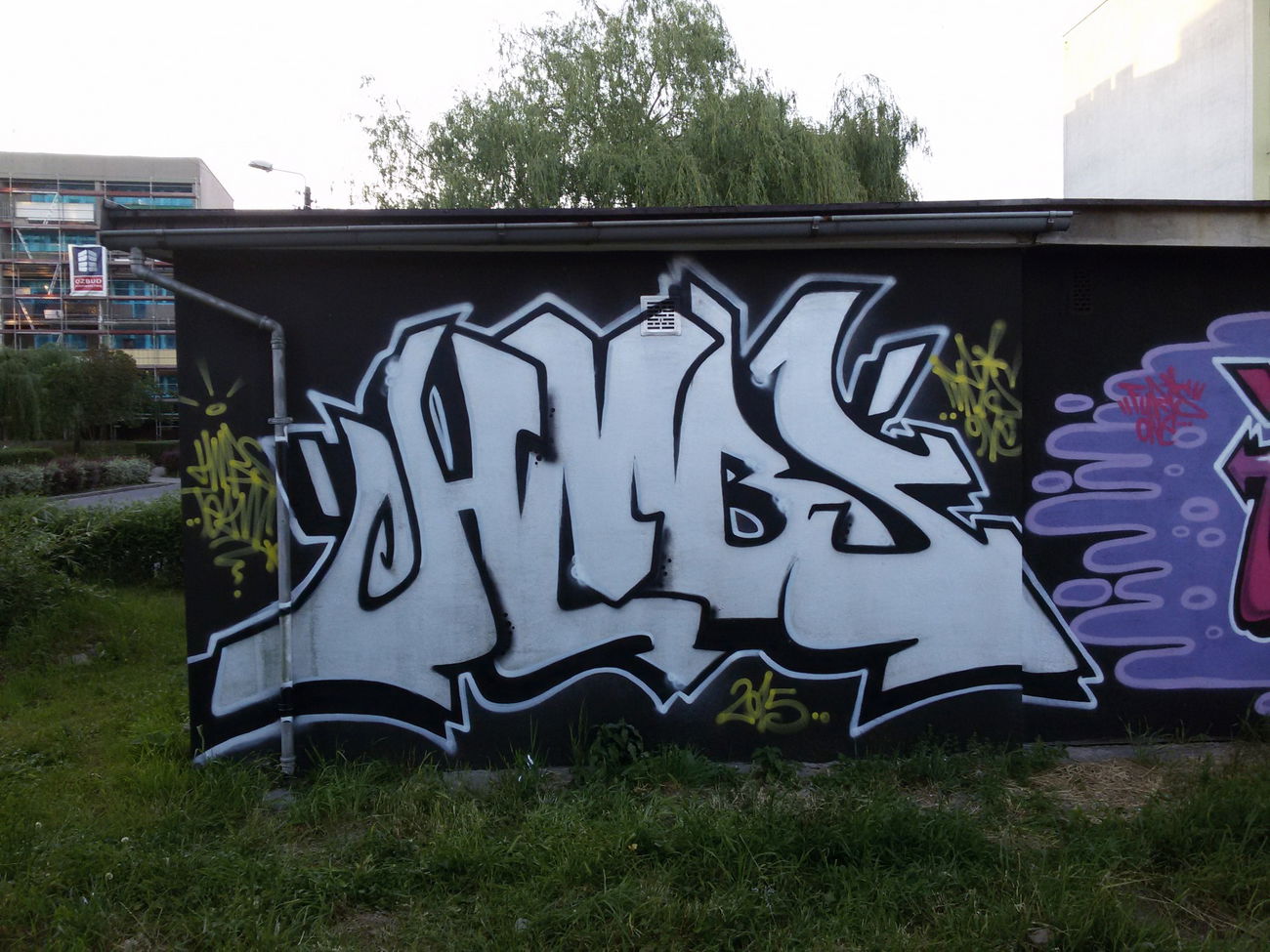 Graffiti Wall - Photo by dubtroe (2015)