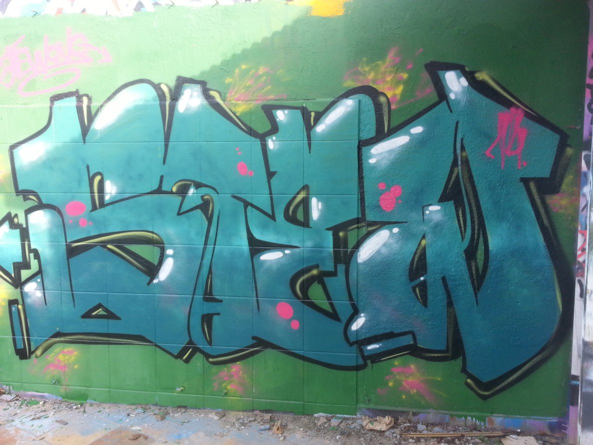 Graffiti Wall - Photo by dumberone