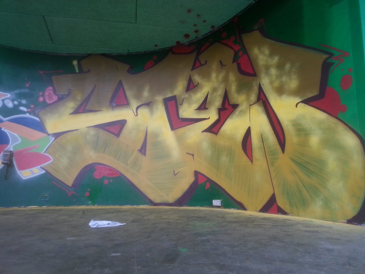 Graffiti Wall - Photo by dumberone