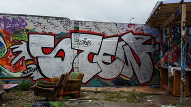 Graffiti Wall - Photo by dumberone