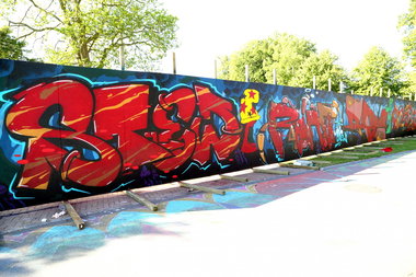 Graffiti Wall - Photo by dumberone