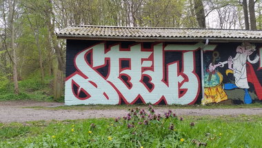 Graffiti Wall - Photo by dumberone