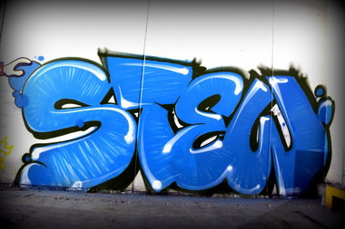 Graffiti Wall - Photo by dumberone