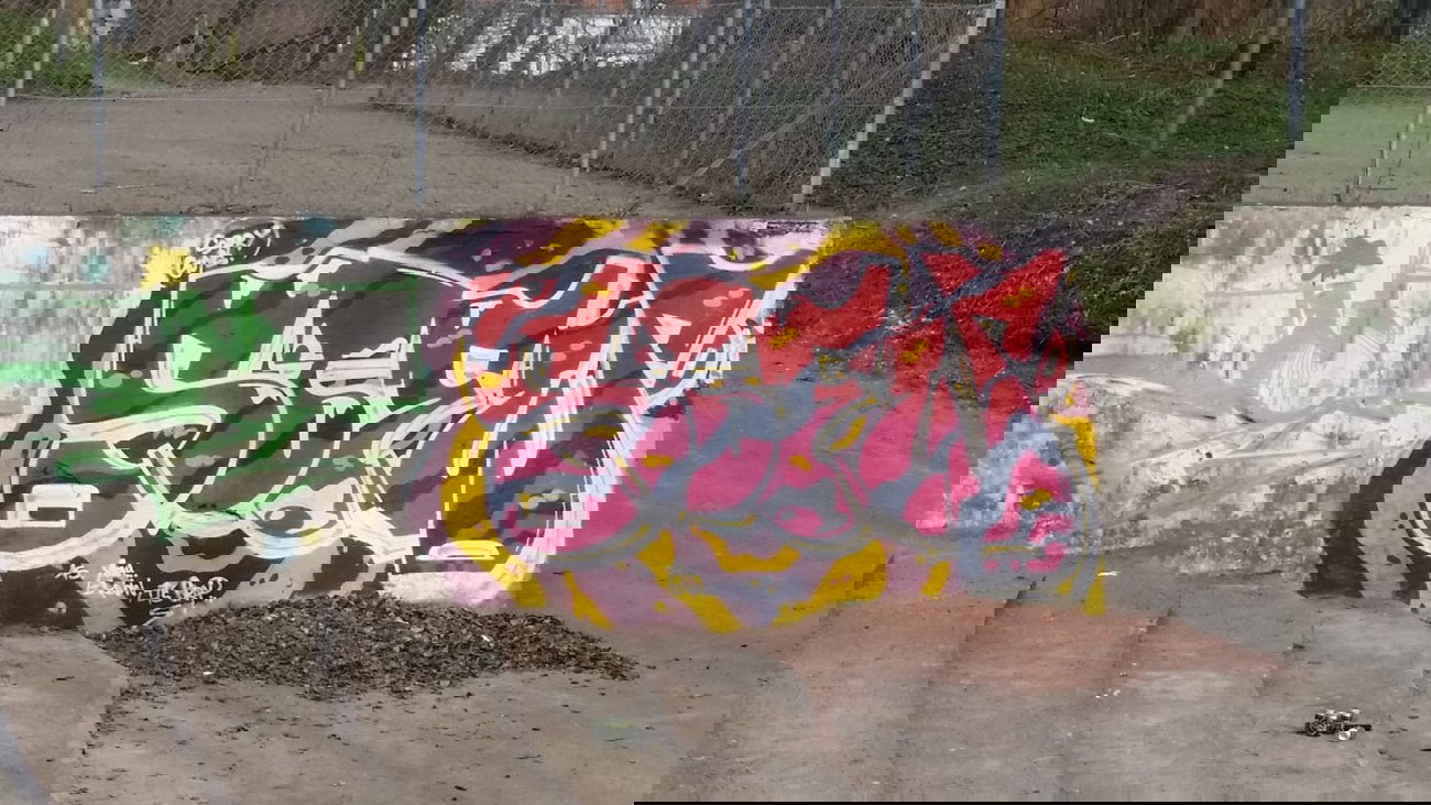 Graffiti Wall - Photo by dumberone