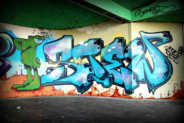 Graffiti Wall - Photo by dumberone